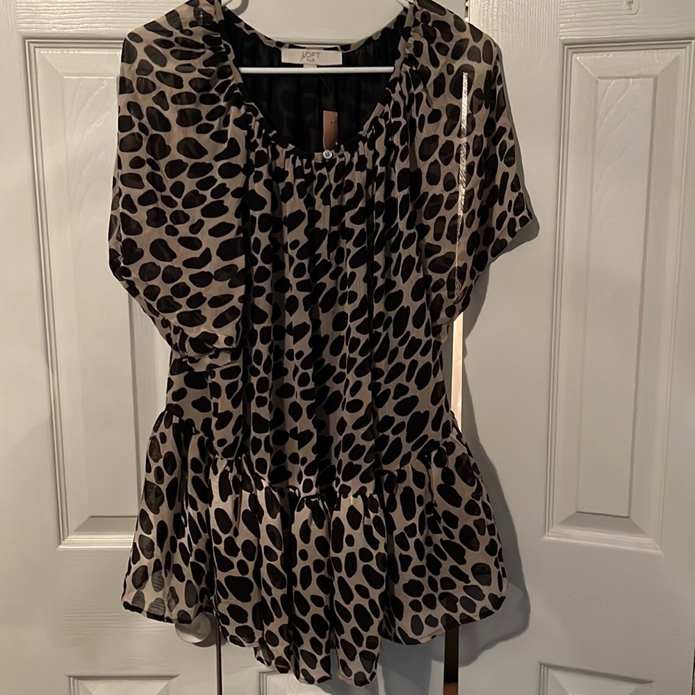 NWT Plus Size Cheetah Print Dress Shirt
